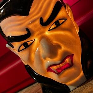 🔥 🔥 RARE Dracula Lamp Wax Warmer Halloween Scary Vampire Scentsy ? Spooky Horror